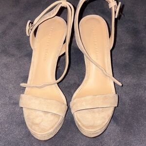 Veronica Beard Women's Tan Heels